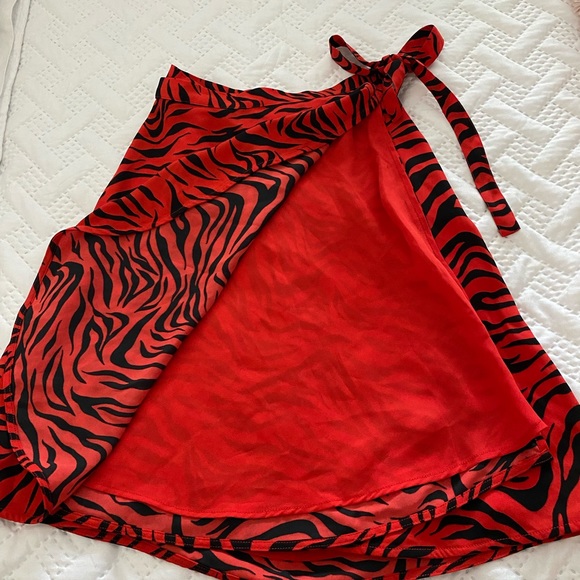 Aritzia Sunday Best
Ariel Skirt - Picture 4 of 7